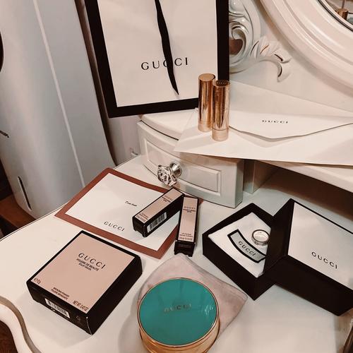 gucci化妆品商业摄影 br />
